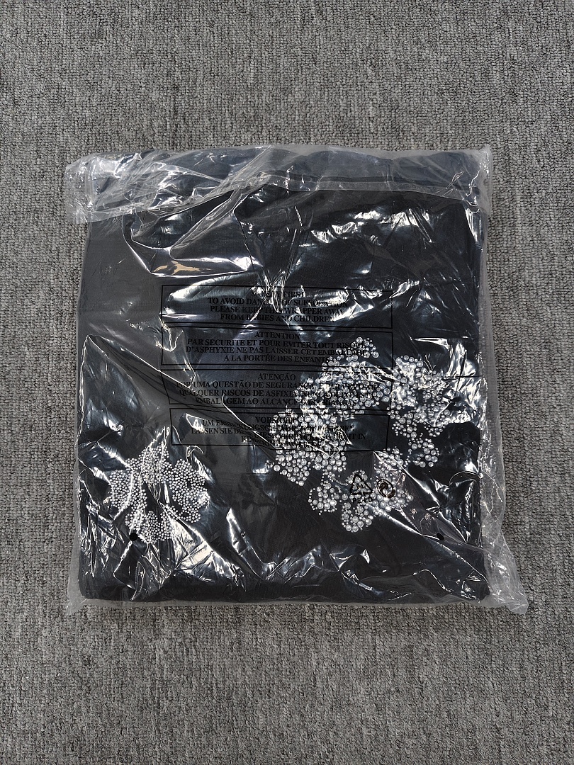 Denim Tears DT 木棉花 花环 图案 发泡  连帽卫衣 黑色水钻-B0