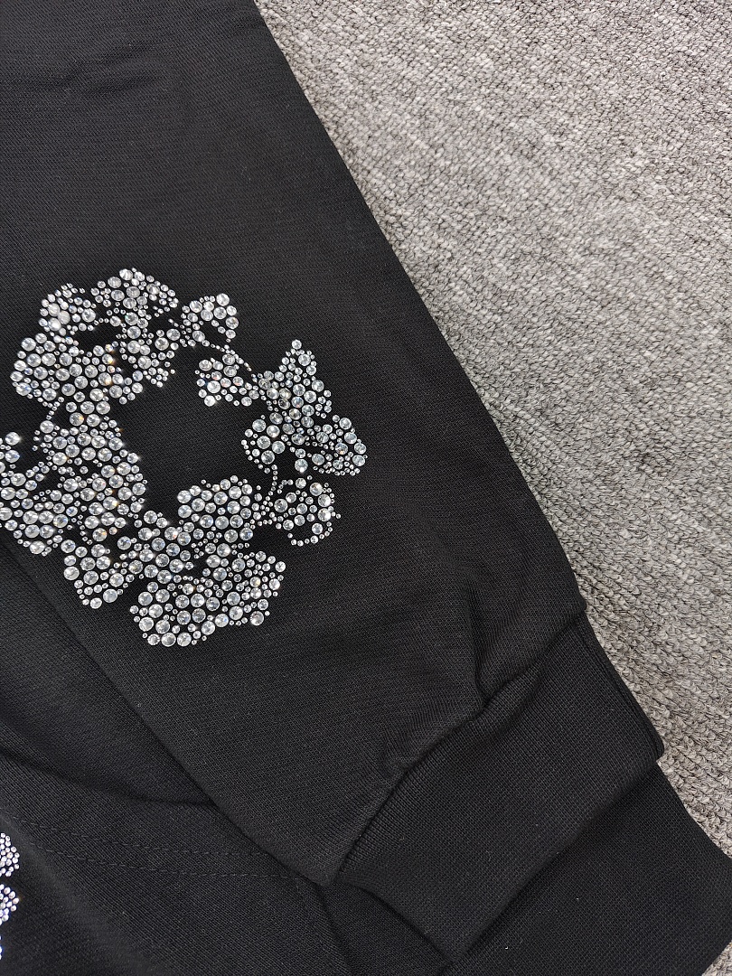 Denim Tears DT 木棉花 花环 图案 发泡  连帽卫衣 黑色水钻-B0