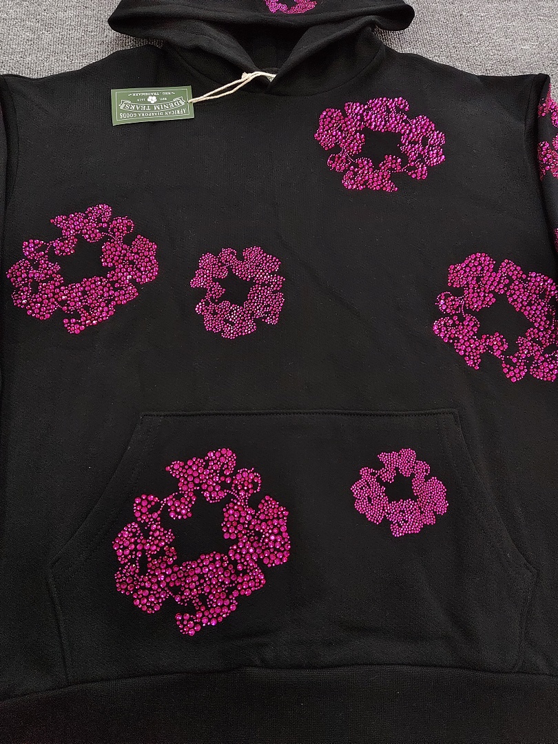 Denim Tears DT 木棉花 花环 图案 发泡  连帽卫衣 黑色 粉钻-B0