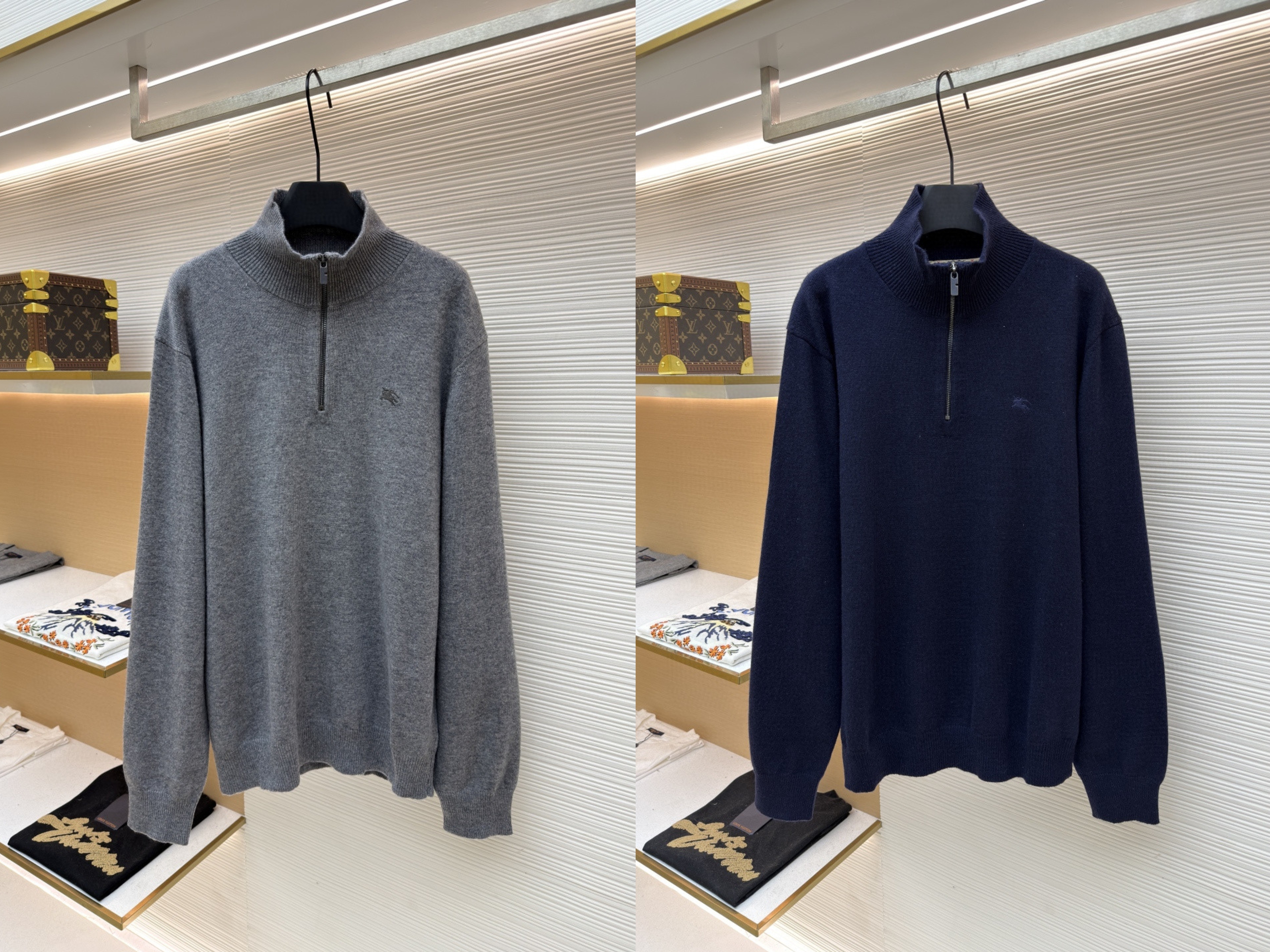 Burberry 巴宝莉 刺绣半拉链高领针织衫 毛衣 长袖 外套 灰色 蓝色 B0 81121321