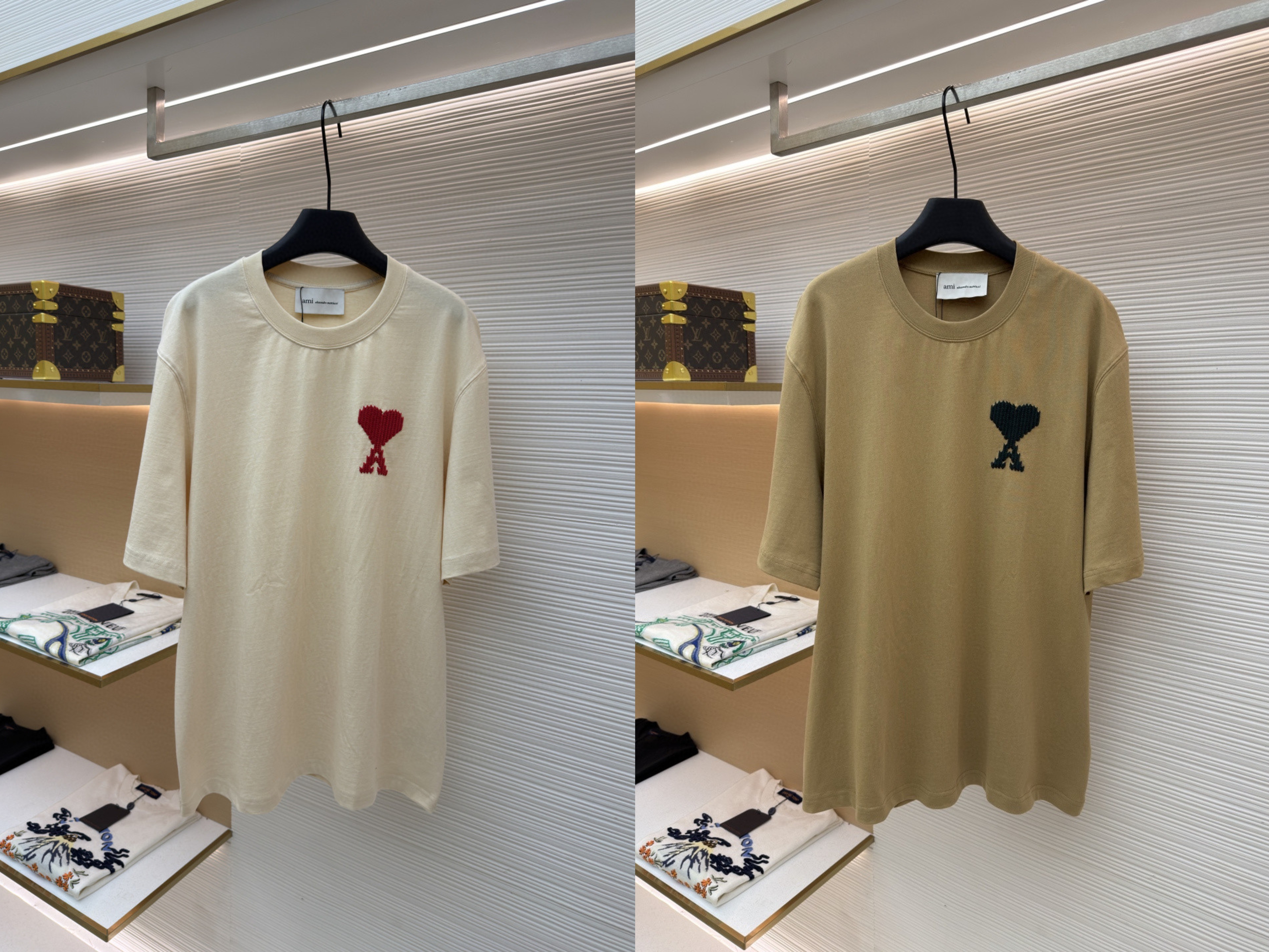 AMIPARIS Ami 爱心刺绣圆领短袖 T恤 夏季 杏色 卡其黄 A0 