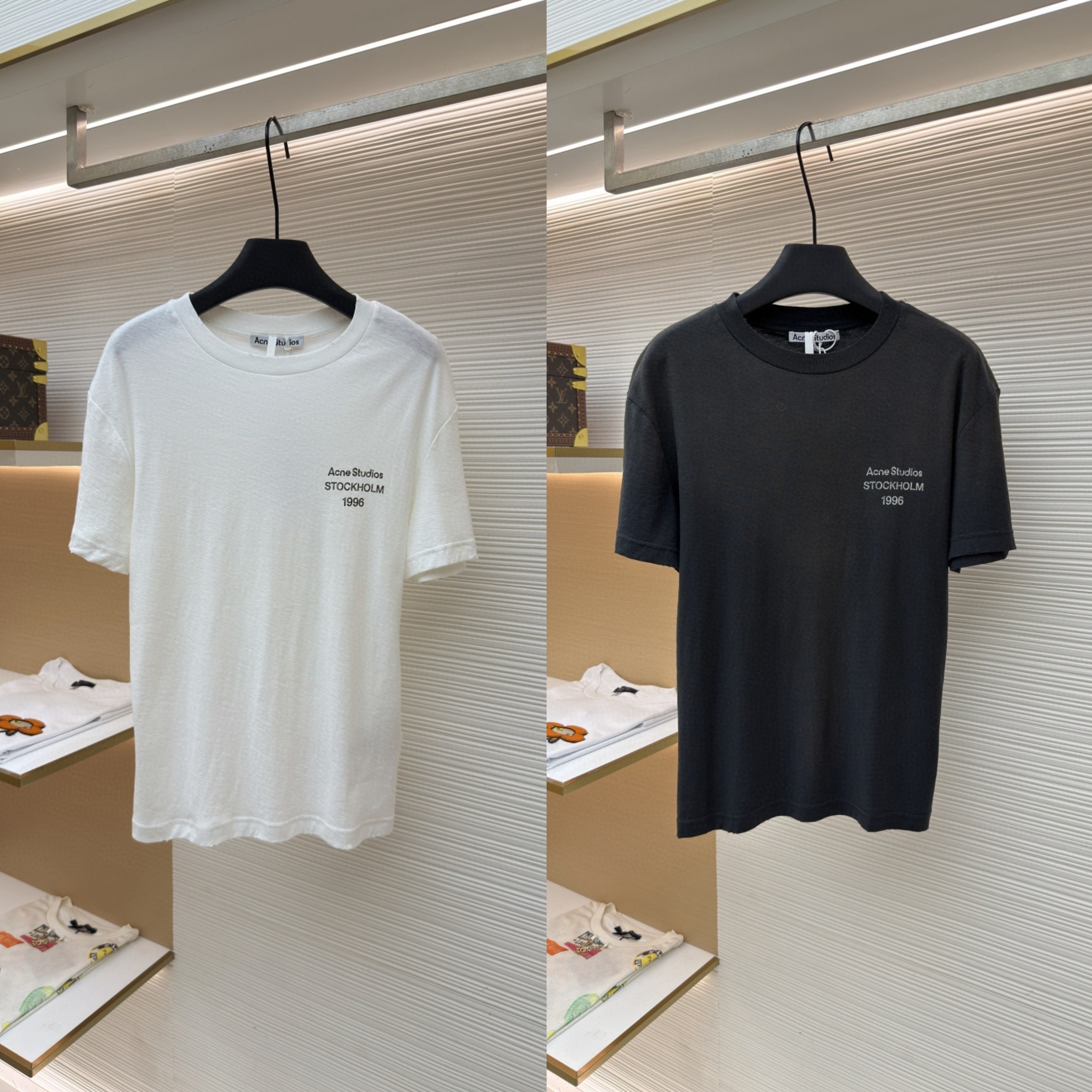 Acne Studios 胸前小标圆领T恤 短袖 女款 白色 黑色 A0 CL0492-AEG