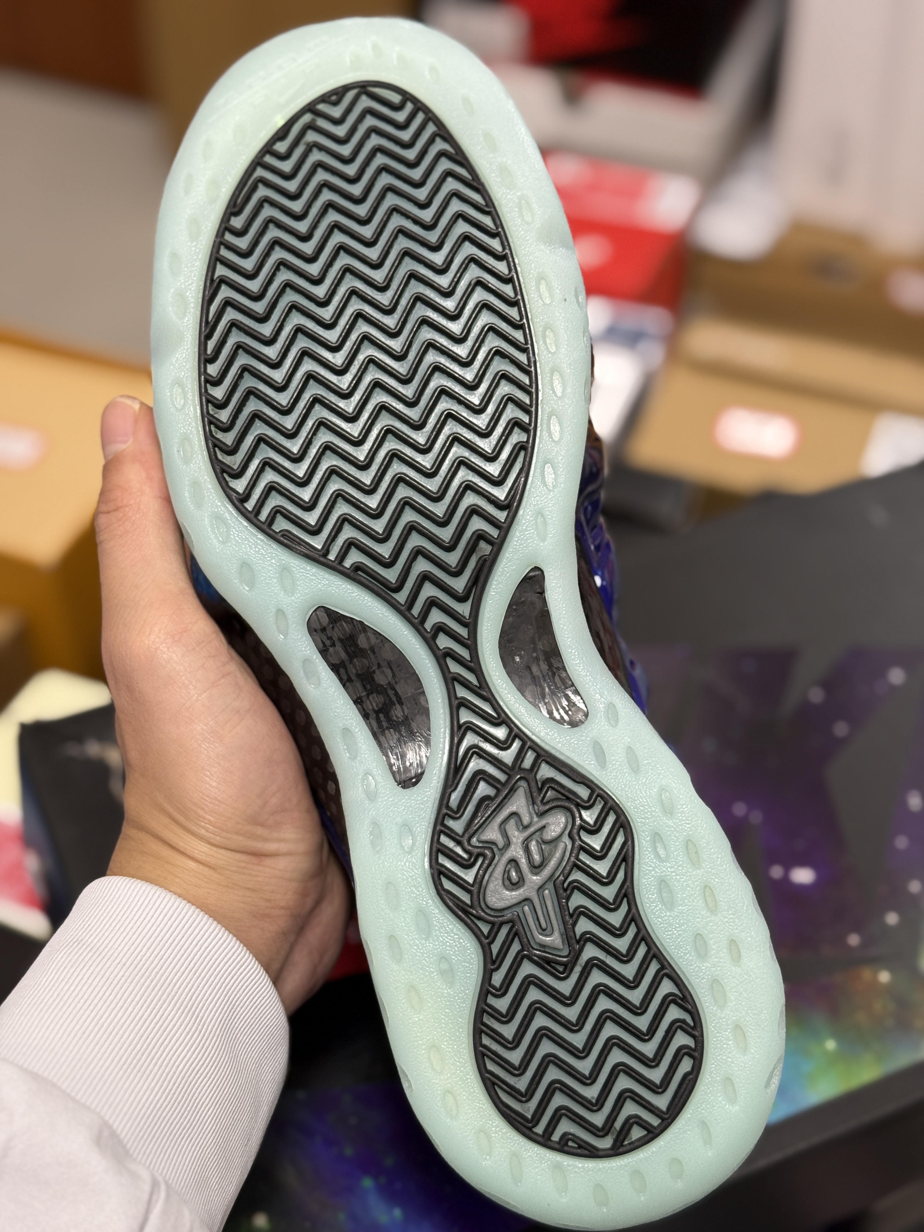 NIKE Air Foamposite Galaxy Retro 喷泡 篮球鞋 男鞋 真碳板 真气垫 波鞋  银河喷2025 FQ4303-400