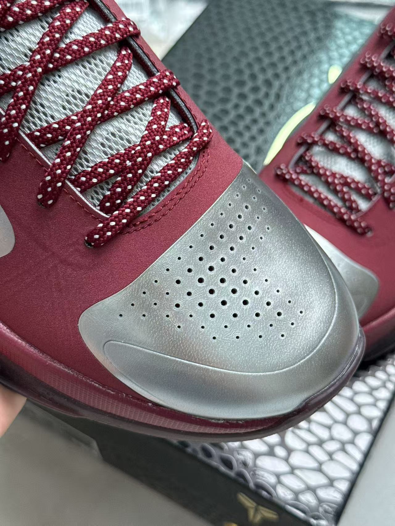 STAR S级 Kobe5 Protro Lower Merion Aces Away   前掌气垫 后掌EVA 籃球鞋 球鞋 實戰鞋  真碳板  波鞋  银红 IM0557-001
