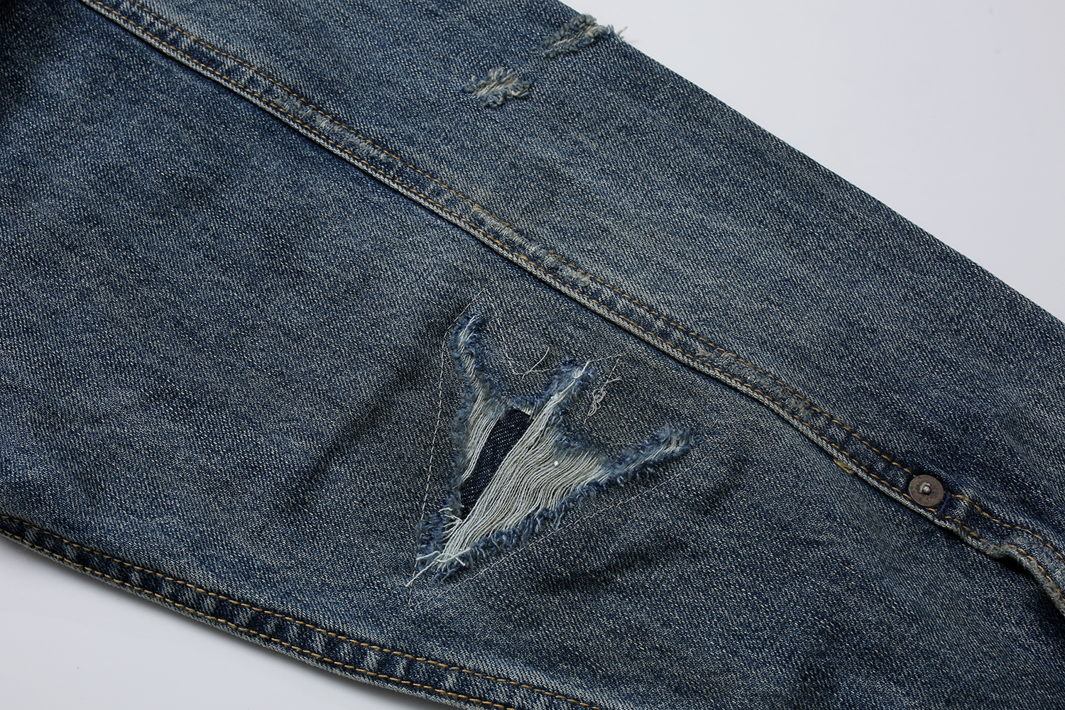 742#MADNESS 做旧破洞牛仔外套 长袖 秋冬季 休闲 蓝色