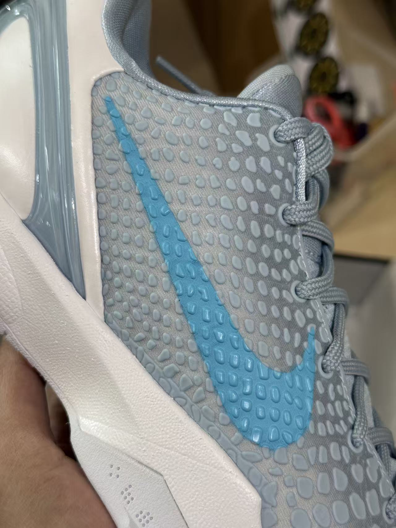 H12 Kobe6  前掌Zoom Turbo 气垫 后掌EVA缓震 低筒 球鞋 籃球鞋 實戰鞋 真碳板 男鞋 波鞋 克拉克北卡蓝 IO3672-400