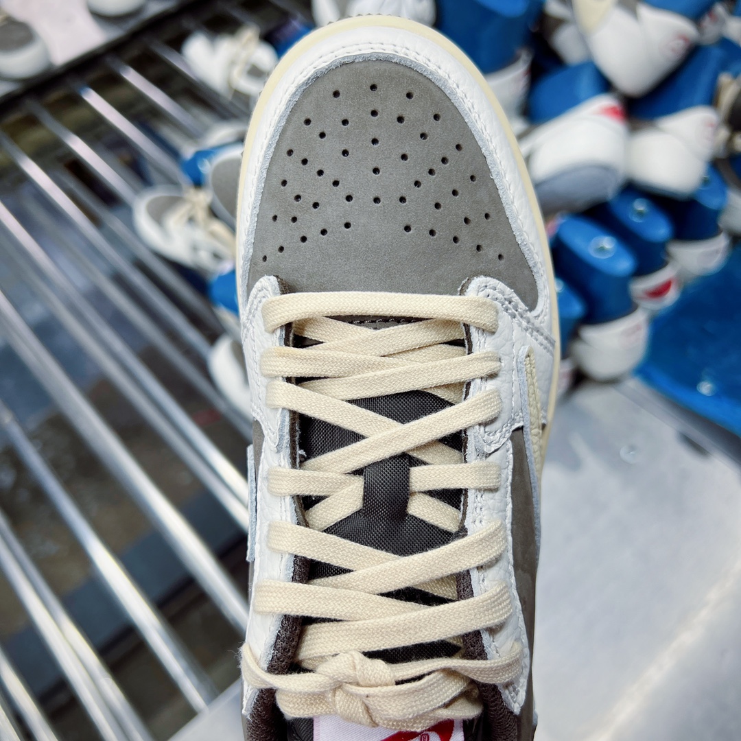 童鞋 Travis Scott x Air Jordan AJ1 Low OG TS 联名 倒钩低帮  复古休闲 板鞋 中童鞋 3.0白棕 DO5442-162