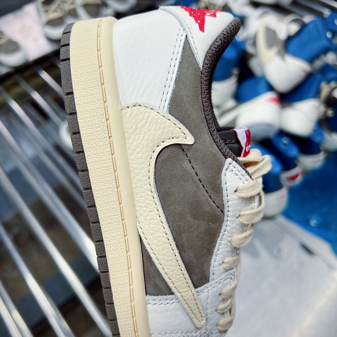 童鞋 Travis Scott x Air Jordan AJ1 Low OG TS 联名 倒钩低帮  复古休闲 板鞋 中童鞋 3.0白棕 DO5442-162