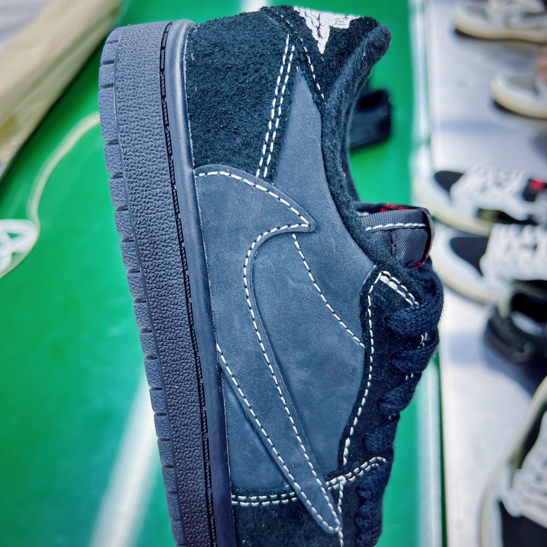 童鞋 Travis Scott x Air Jordan AJ1 Low OG TS 联名 倒钩低帮  复古休闲 板鞋 中童鞋 黑武士4.0 DO5442-001