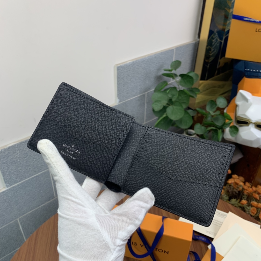  LOUIS VUITTON 路易威登  水波纹  短夹 小牛皮 钱夹 钱包 男女同款 黑色 M60332