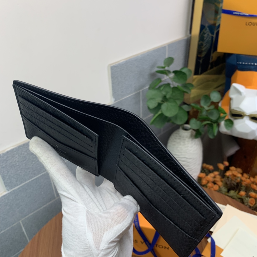  LOUIS VUITTON 路易威登  水波纹  短夹 小牛皮 钱夹 钱包 男女同款 黑色 M60332