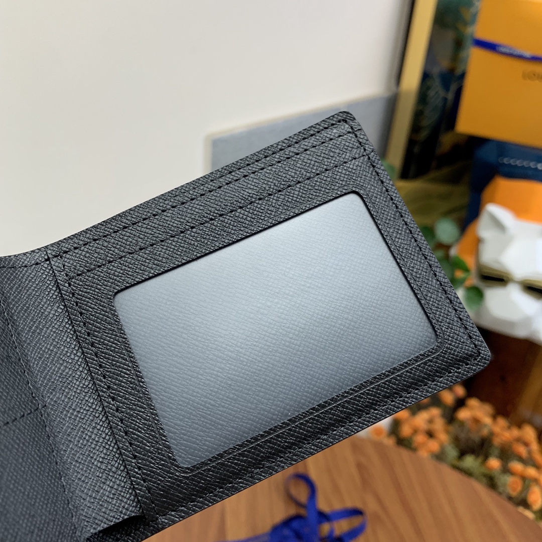  LOUIS VUITTON 路易威登  水波纹  短夹 小牛皮 钱夹 钱包 男女同款 黑色   M64002