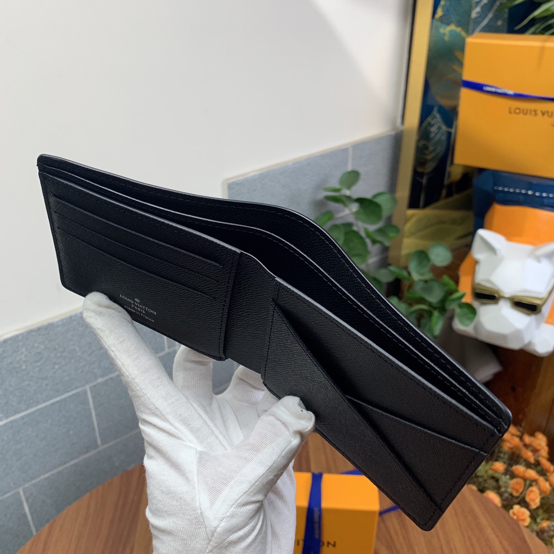  LOUIS VUITTON 路易威登  水波纹  短夹 小牛皮 钱夹 钱包 男女同款 黑色   M60662