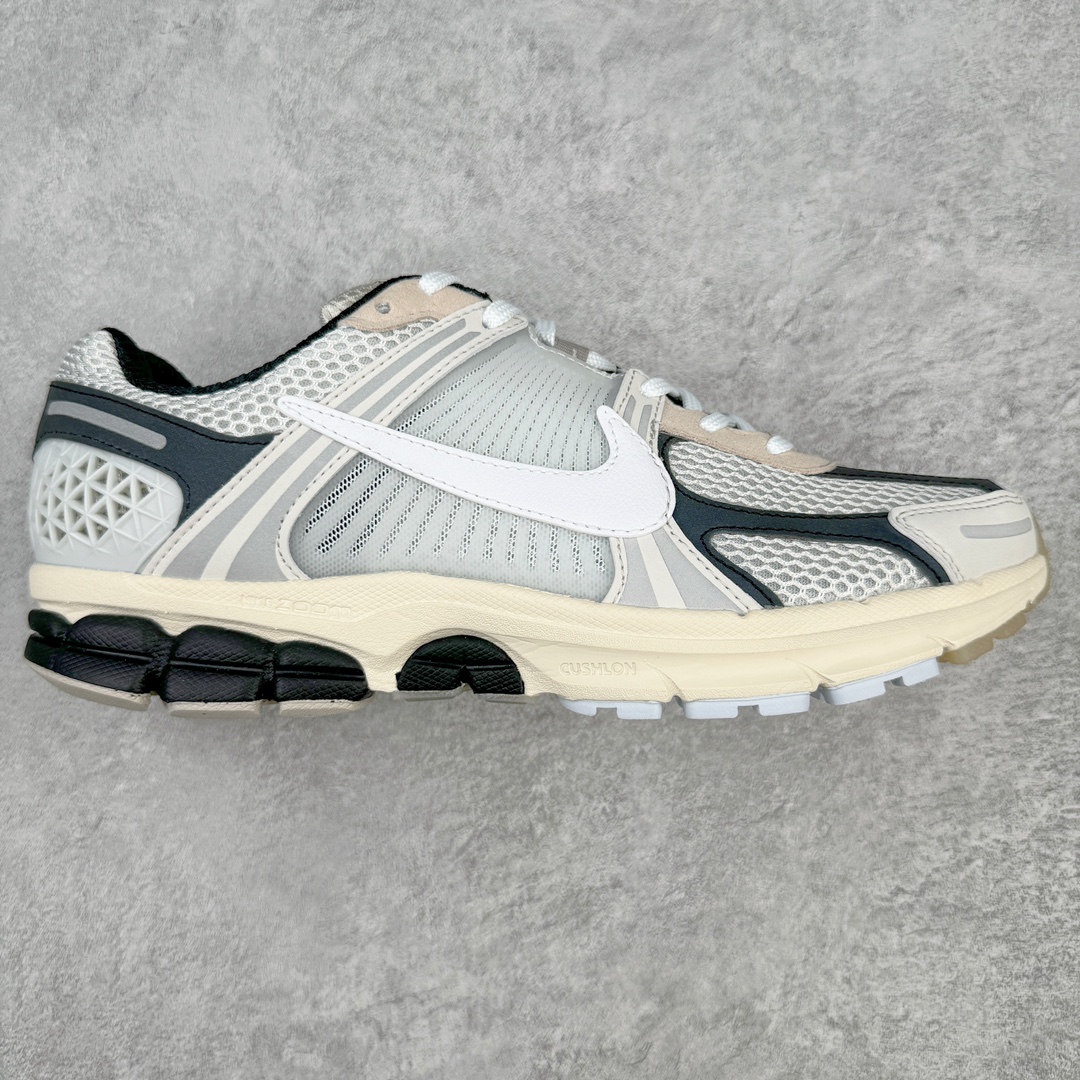 新版 Nike Air Zoom Vomero 5   前后气垫 低筒 跑步鞋 运动鞋 男鞋 女鞋 波鞋 白黑 FN7649-110