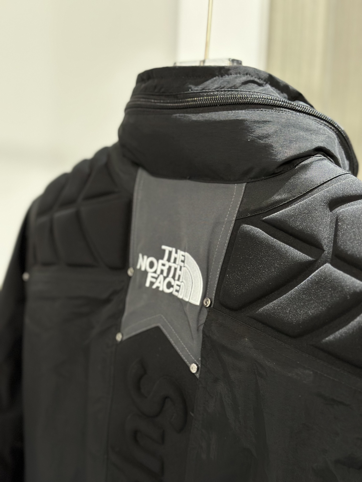  Supreme The North Face FW22  Jacket  Black 聯名款 黑色  连帽冲锋衣 夾克 防水 防風 外套 男款 女款 SUP-FW22-574