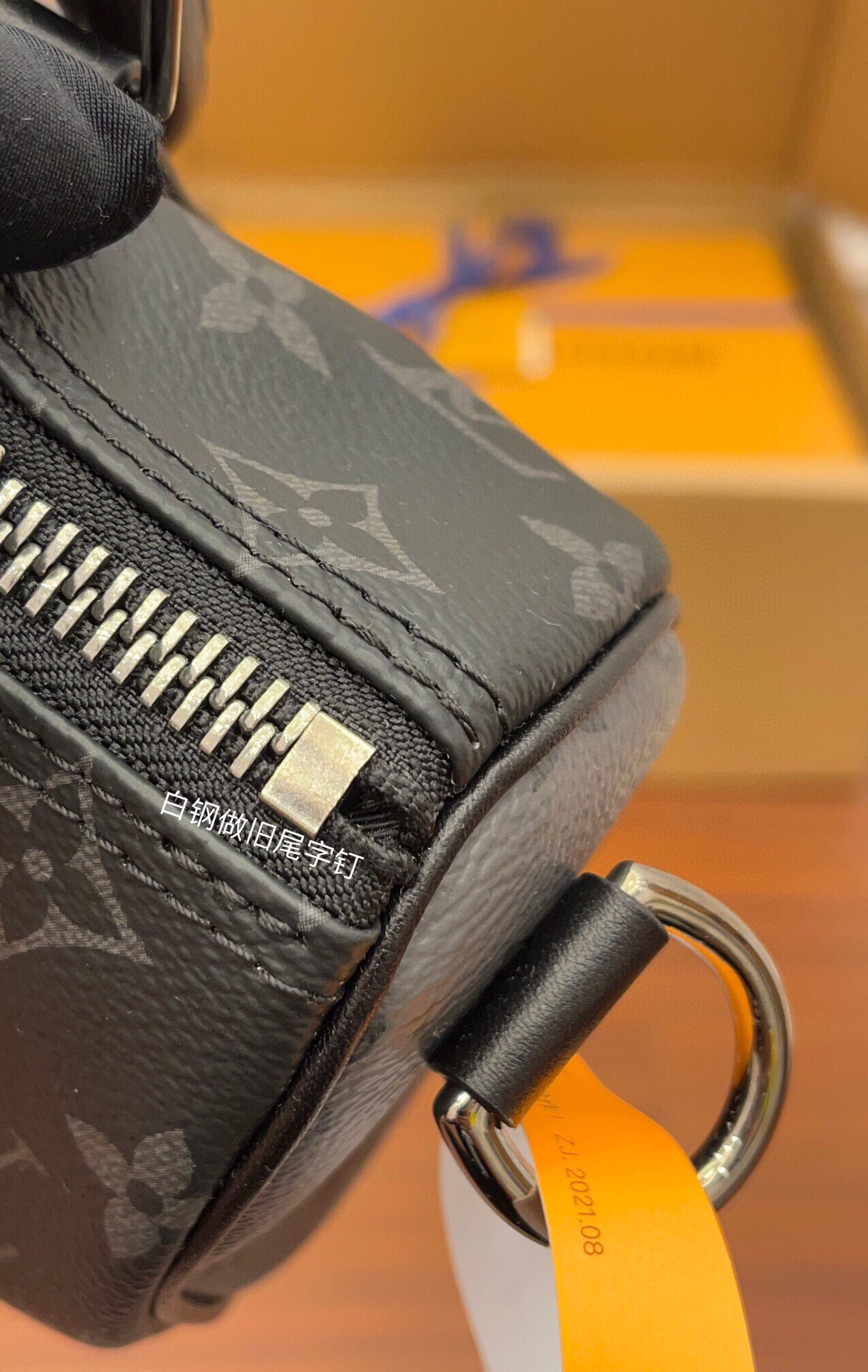  LOUIS VUITTON  Keepall XS  经典老花满印拉链开合 托特包 单肩包 斜挎包 手提包  男女同款  黑色  M45947