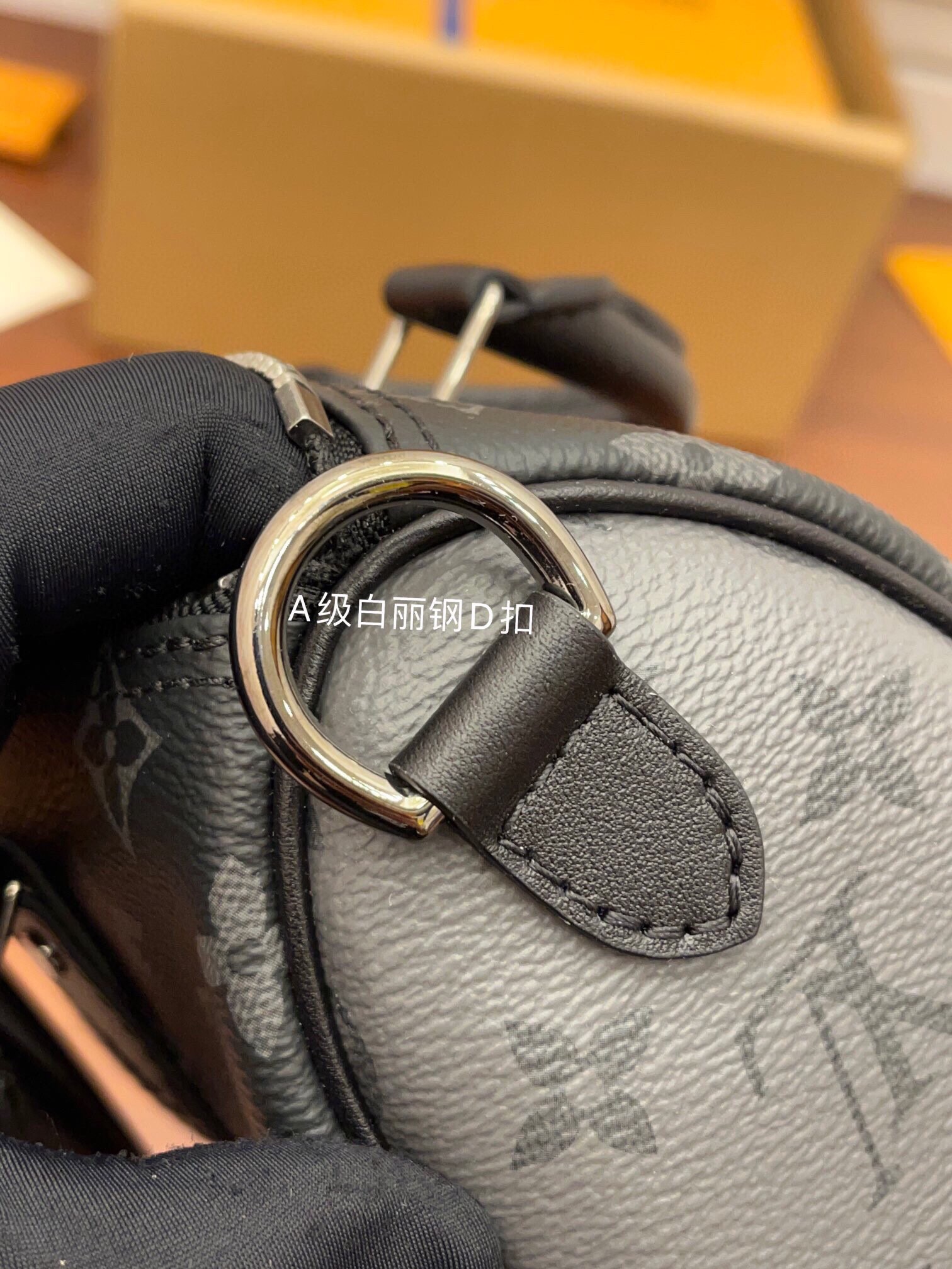  LOUIS VUITTON  Keepall XS  经典老花满印拉链开合 托特包 单肩包 斜挎包 手提包  男女同款  黑色  M45947