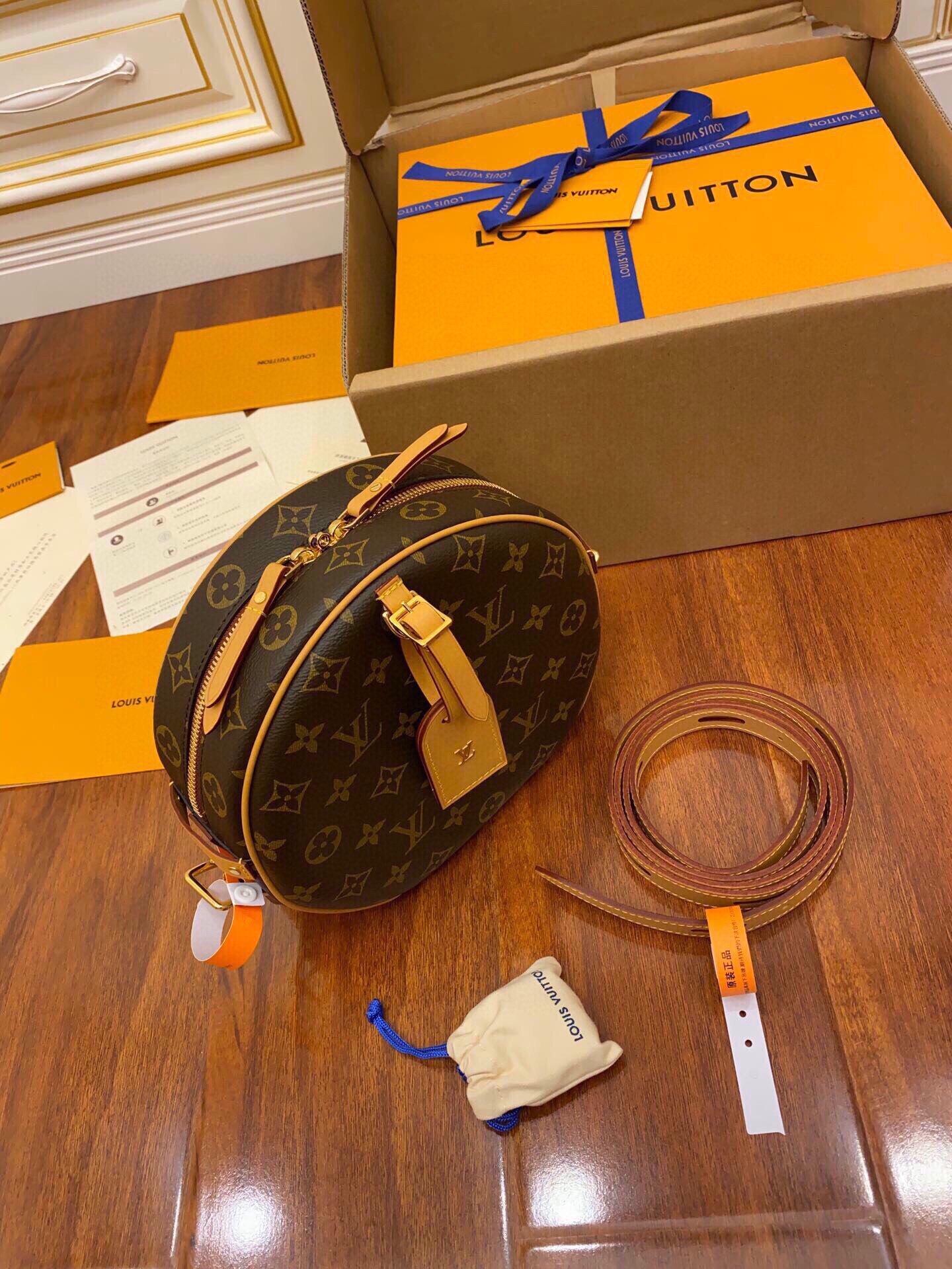   LOUIS VUITTON  经典老花满印拉链  水桶包 托特包 单肩包 斜挎包 手提包  男女同款  大号 棕色 M52294