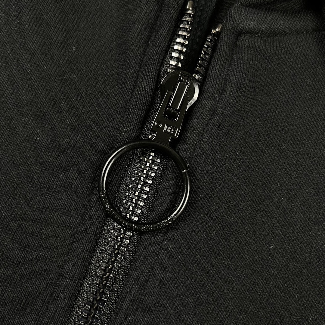  OFF-White OW  圆领 拉链   印花  运动 长袖 连帽 外套夹克 秋冬季 拉链 卫衣 黑色  白色