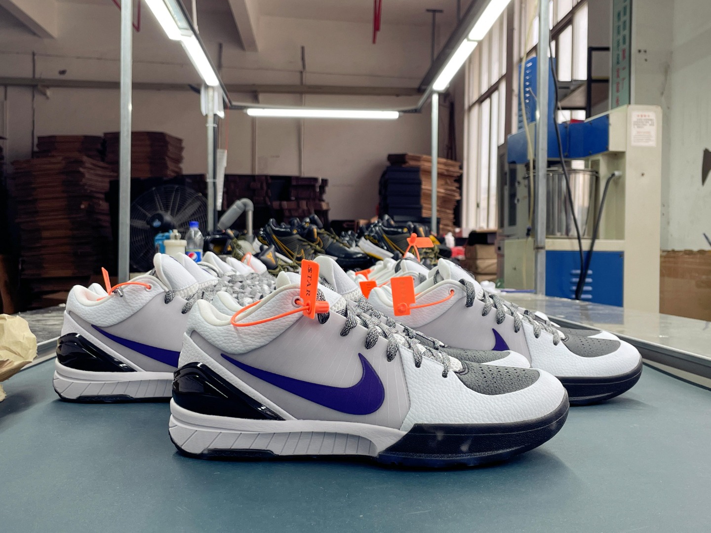  STAR Kobe4 白迷彩 库兹马PE 低筒   科比 4  氣墊 篮球鞋 实战鞋 球鞋 男鞋  波鞋 速度版