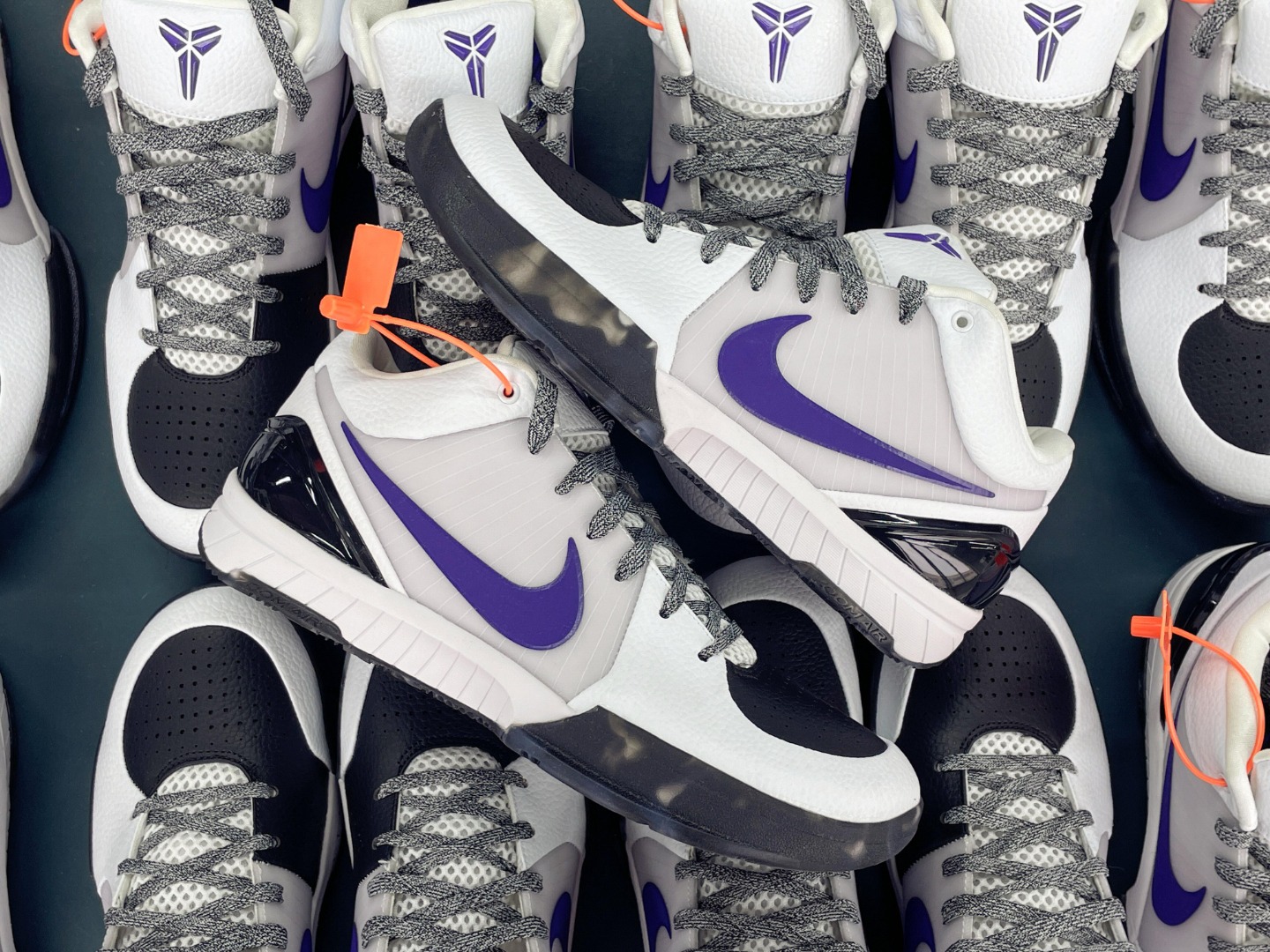  STAR Kobe4 白迷彩 库兹马PE 低筒   科比 4  氣墊 篮球鞋 实战鞋 球鞋 男鞋  波鞋 速度版