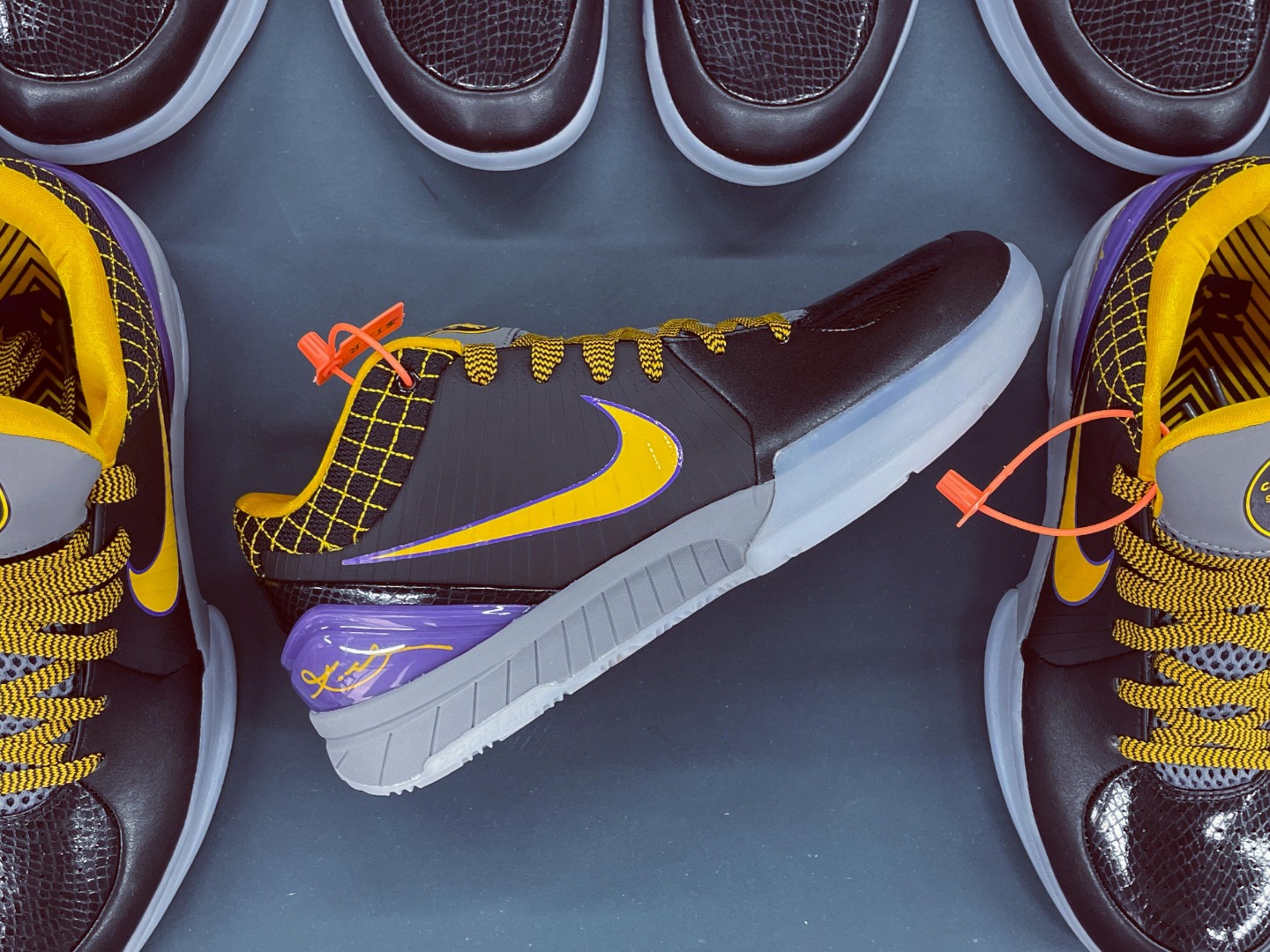 力量版  STAR Kobe4 PE 低筒  科比 4  前掌气垫  后掌氣墊 篮球鞋 实战鞋 球鞋 男鞋  波鞋 牛年 及时行乐