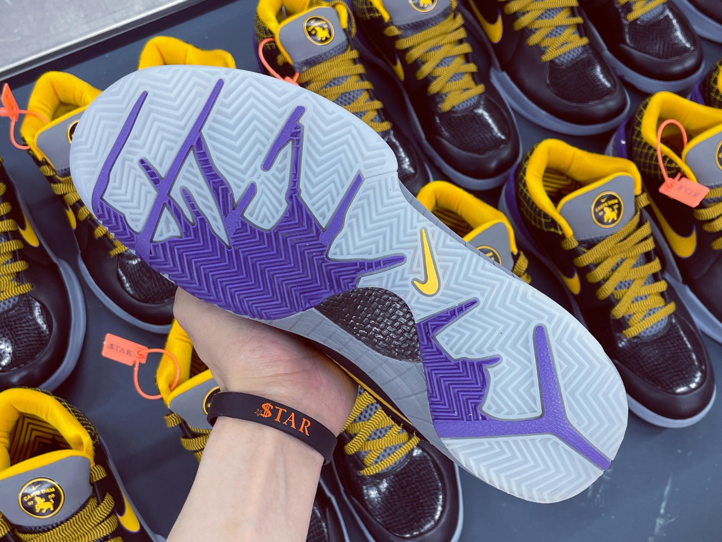 力量版  STAR Kobe4 PE 低筒  科比 4  前掌气垫  后掌氣墊 篮球鞋 实战鞋 球鞋 男鞋  波鞋 牛年 及时行乐