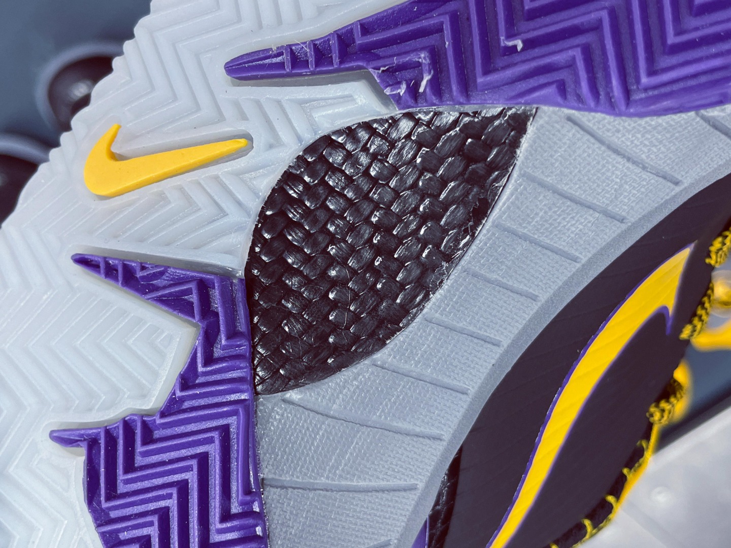 力量版  STAR Kobe4 PE 低筒  科比 4  前掌气垫  后掌氣墊 篮球鞋 实战鞋 球鞋 男鞋  波鞋 牛年 及时行乐