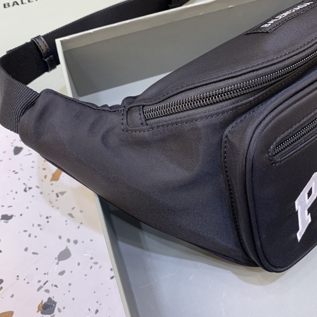   Balencia 巴黎世家  帆布 时尚 手机包 单肩包 斜跨 手提包 腰包 男女同款 黑色  