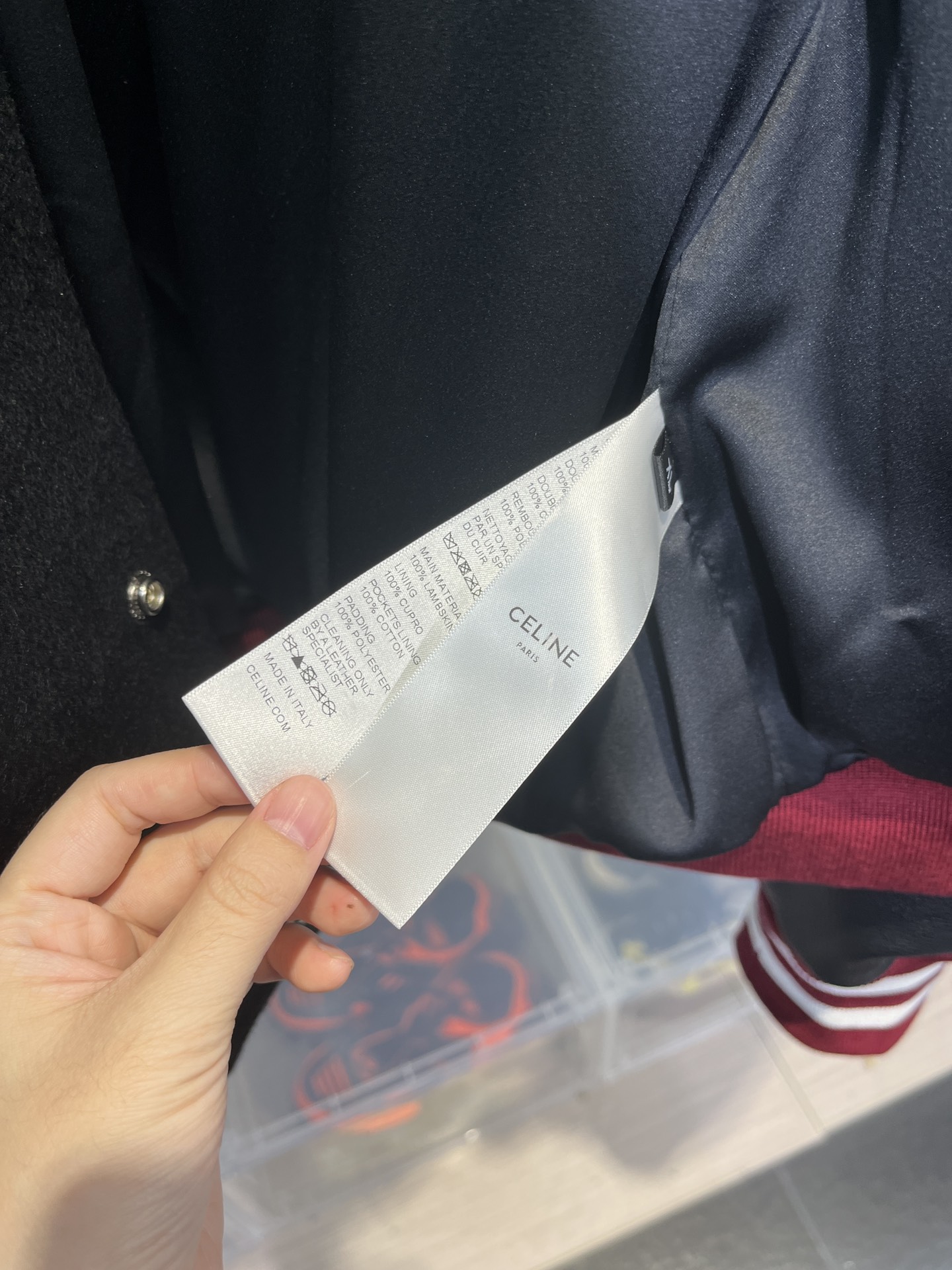  CELINE 赛琳 FW23 大C字母 Logo 学院风 棒球服  宽松 长袖 外套 羊毛 牛皮 皮衣 黑色 白红条纹  2V29T896C-14BU