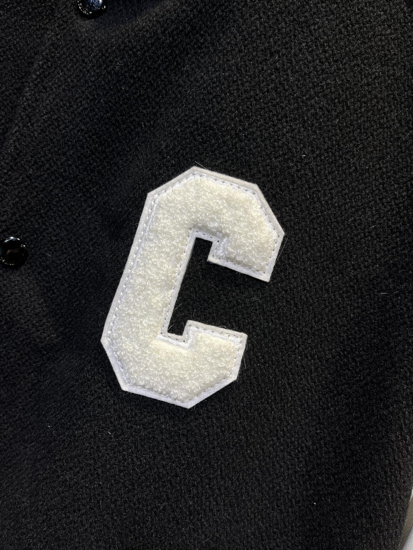 CELINE 赛琳 FW21 大C字母 Logo 学院风 棒球服  宽松 长袖 外套 羊毛 牛皮 皮衣 黑白 2V56D896C-38NO