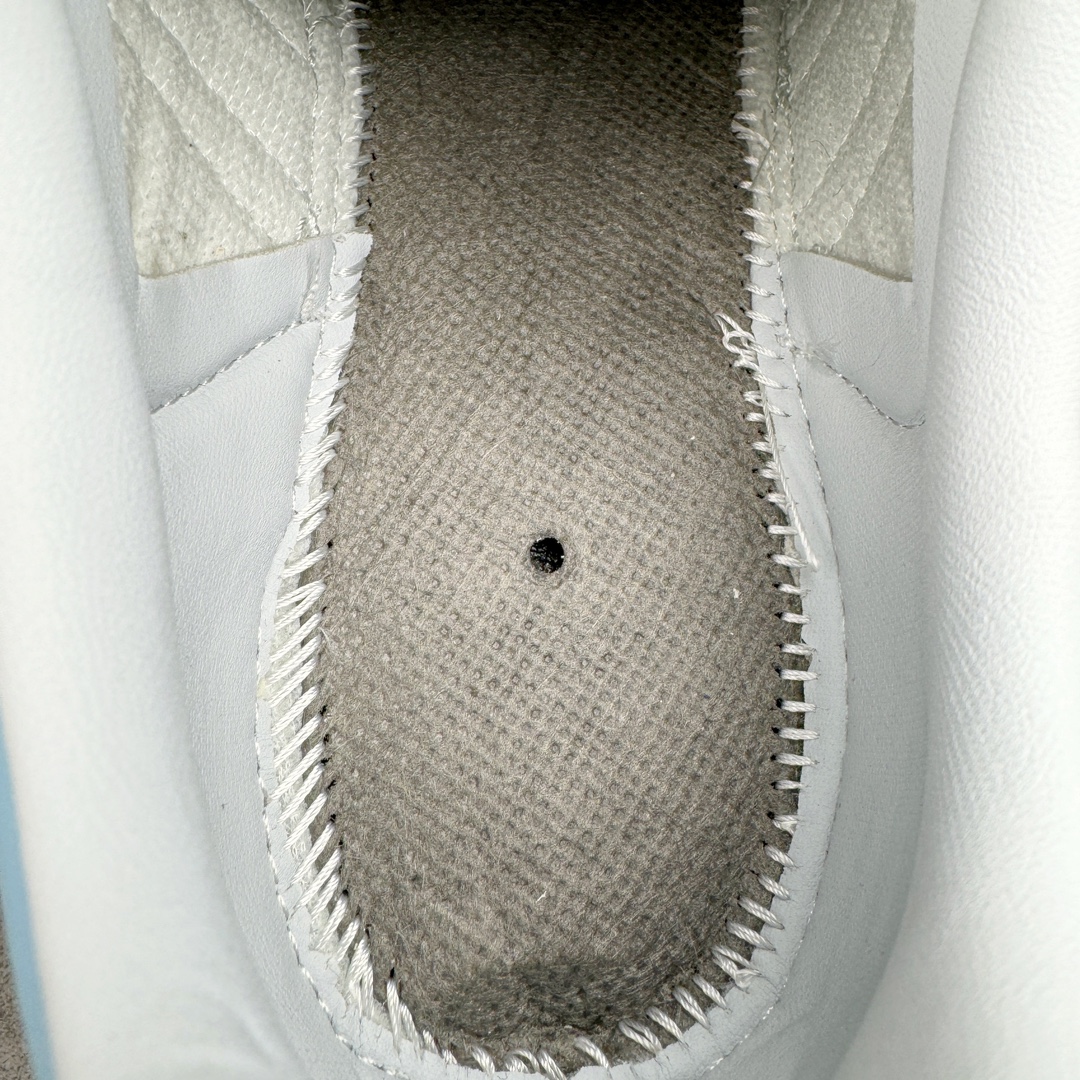  vt头层皮 Adidas Originals Samba OG  低筒 复古板鞋 休闲鞋 男鞋 女鞋 白色 藍邊  ID2055