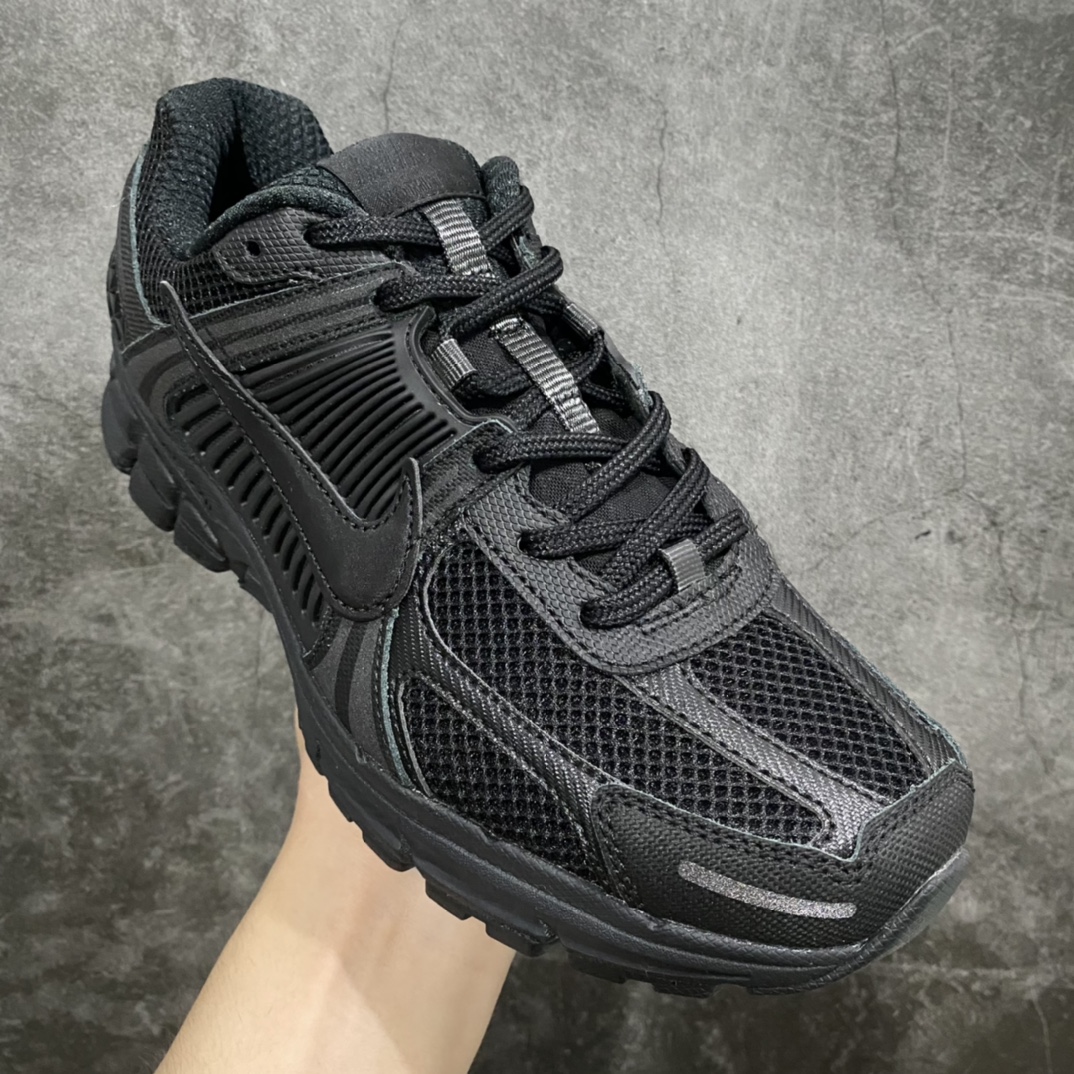  新版 Nike Air Zoom Vomero 5  前后气垫 低筒 跑步鞋 运动鞋 男鞋 女鞋 波鞋 全黑 BV1358-003
