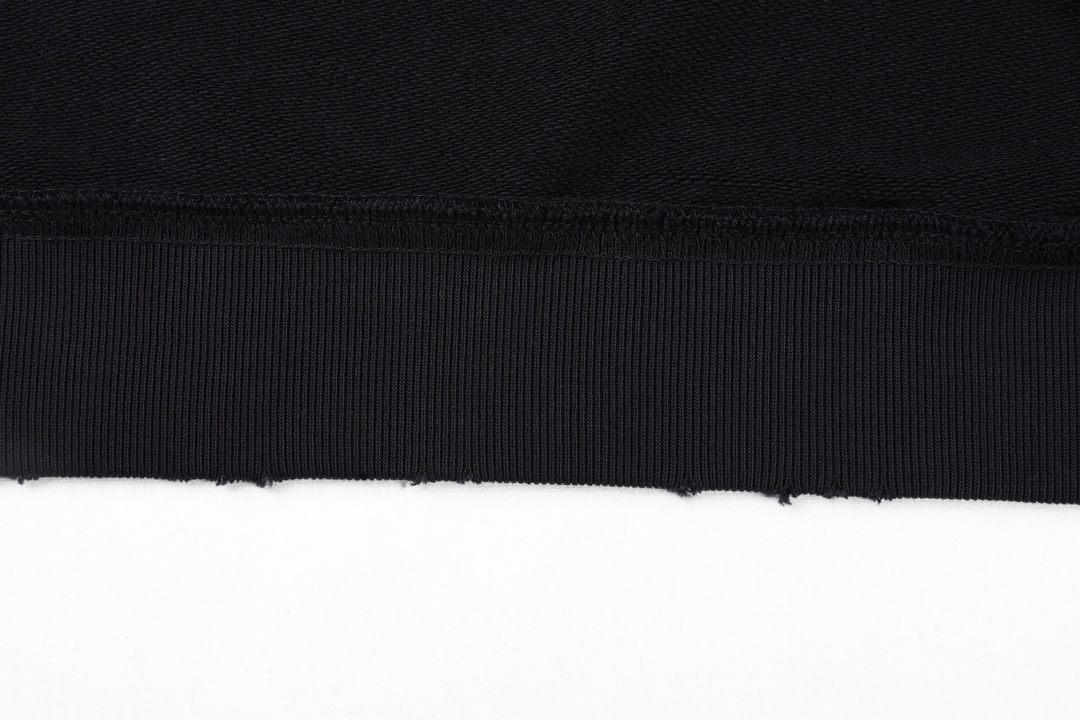  Balenciaga 巴黎世家 巴黎铁塔 印花 连帽 卫衣帽衫 套头 长袖 秋冬保暖 男女同款  黑色 744462TOVE31055