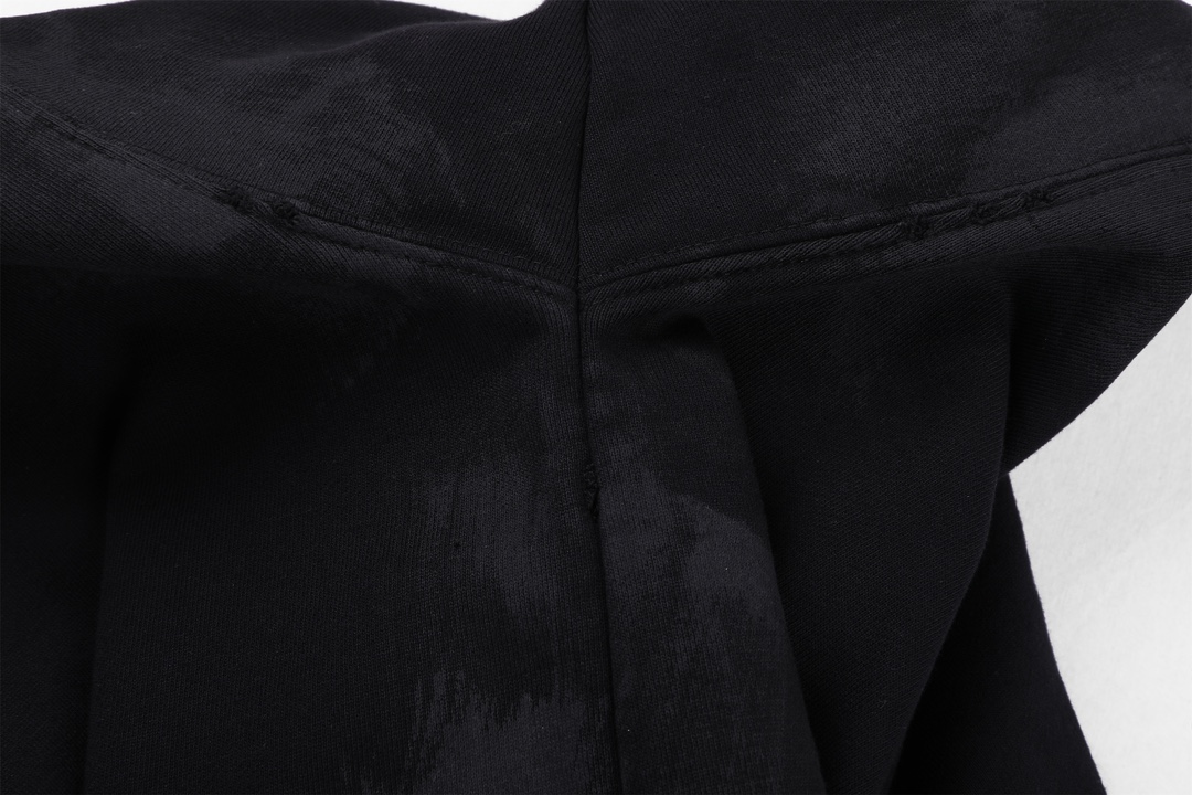  Balenciaga 巴黎世家 巴黎铁塔 印花 连帽 卫衣帽衫 套头 长袖 秋冬保暖 男女同款  黑色 744462TOVE31055