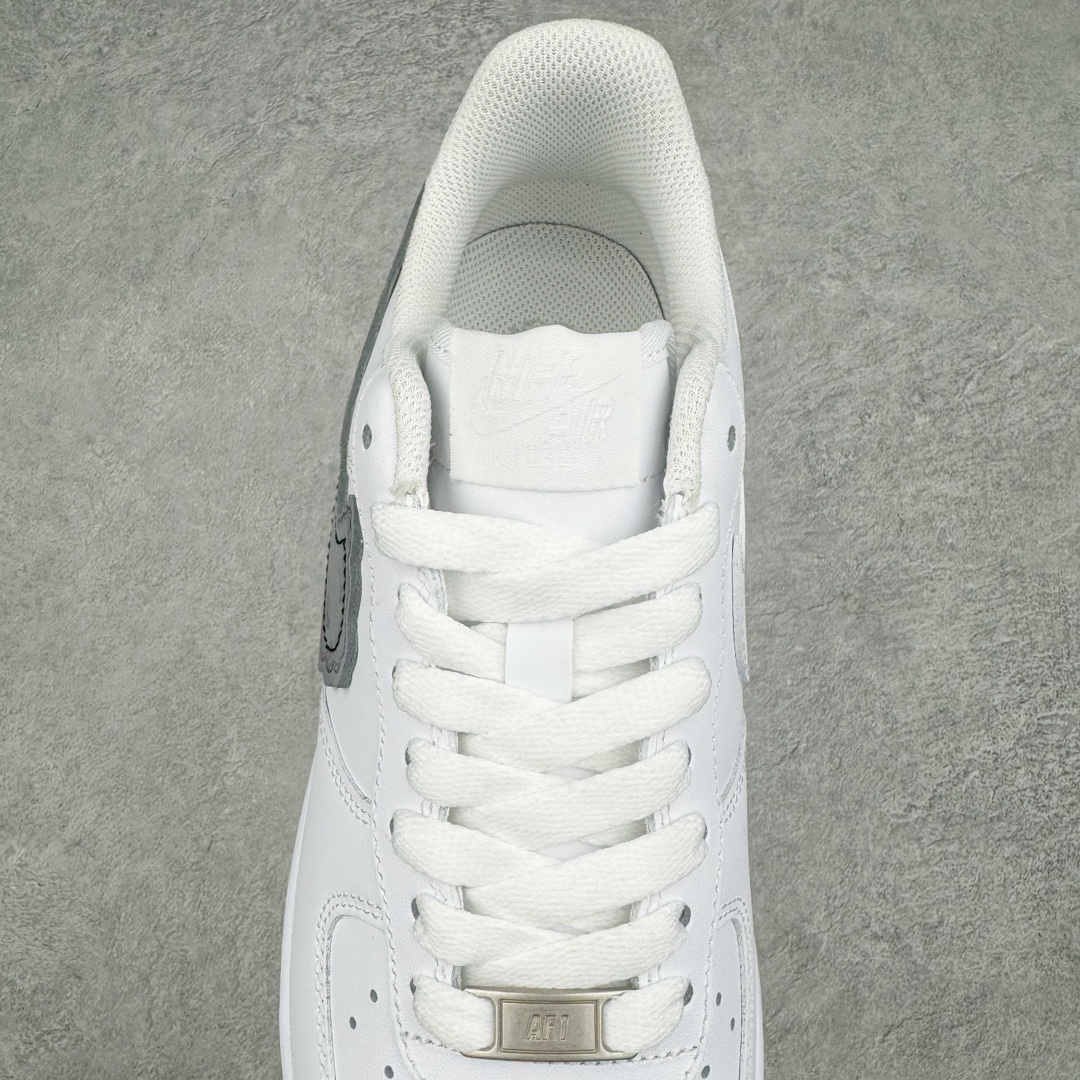  Sky High  Farm Workwear x KAWS Air Force 1 Low   低筒 防滑轻便 休闲鞋 板鞋 男鞋 女鞋 波鞋  白色 CW2288-111 