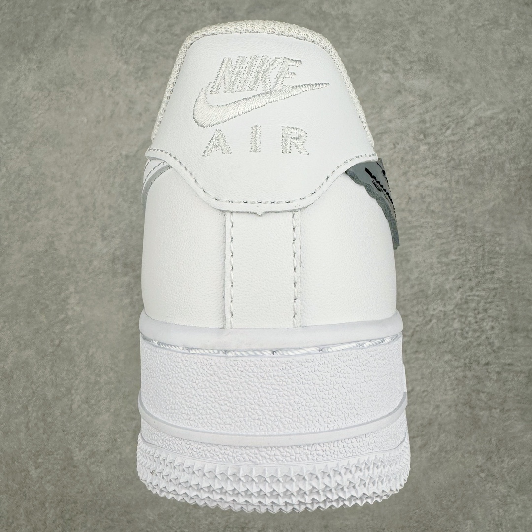  Sky High  Farm Workwear x KAWS Air Force 1 Low   低筒 防滑轻便 休闲鞋 板鞋 男鞋 女鞋 波鞋  白色 CW2288-111 