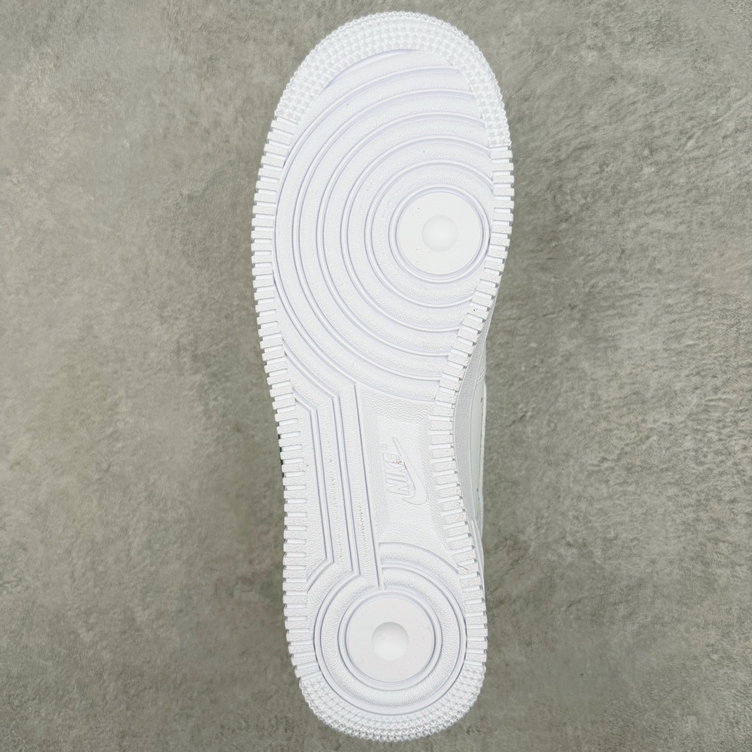  Sky High  Farm Workwear x KAWS Air Force 1 Low   低筒 防滑轻便 休闲鞋 板鞋 男鞋 女鞋 波鞋  白色 CW2288-111 