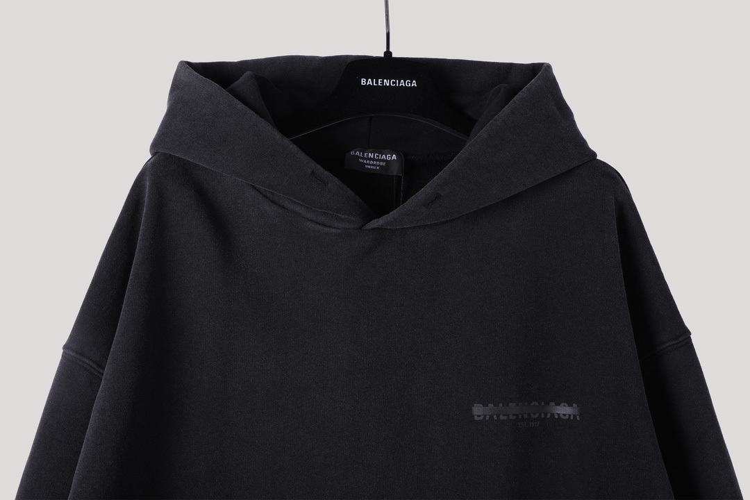 Balenciaga 巴黎世家  膠帶  印花 连帽 卫衣帽衫 套头 长袖 秋冬保暖 男女同款  黑色  