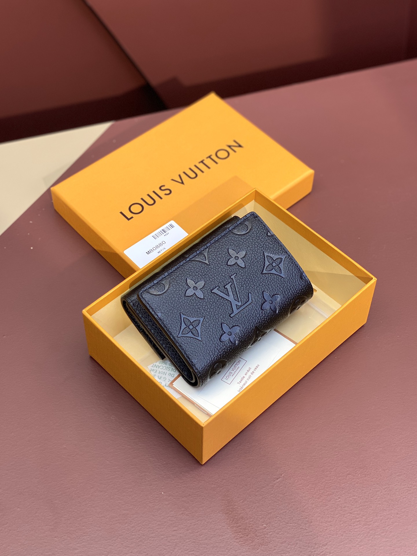  LOUIS VUITTON 路易威登  水波纹  短夹 小牛皮 钱夹 钱包 男女同款 黑色   M60662