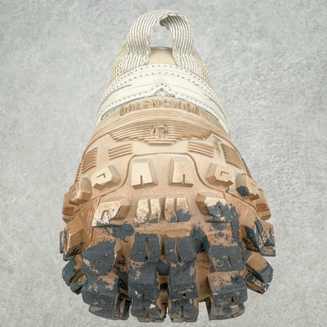  Balenciaga 巴黎世家 Defender 时尚 复古做旧 轮胎鞋 老爹鞋 男鞋 女鞋 淡棕色 泥染 685613W2RAF9700