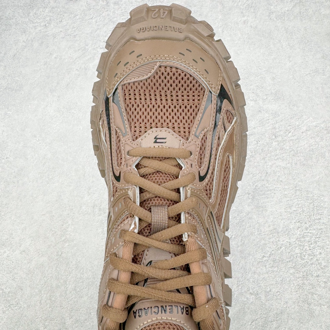  Balenciaga 巴黎世家 Defender 时尚 复古做旧 轮胎鞋 老爹鞋 男鞋 女鞋 棕色 685613W2RAL2010