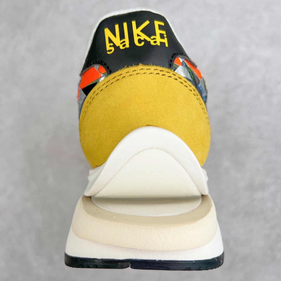  Nike  Sacai Jean Paul Gaultier 高缇耶 解构 低筒 复古休闲鞋 跑步鞋 板鞋 男鞋 女鞋  波鞋 彩绿 DR5209-300