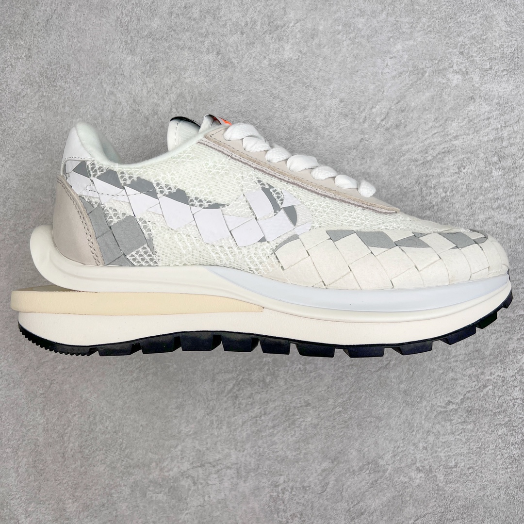 Nike  Sacai Jean Paul Gaultier 高缇耶 解构 低筒 复古休闲鞋 跑步鞋 板鞋 男鞋 女鞋  波鞋 白色DR5209-100