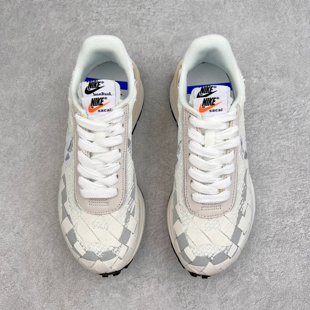 Nike  Sacai Jean Paul Gaultier 高缇耶 解构 低筒 复古休闲鞋 跑步鞋 板鞋 男鞋 女鞋  波鞋 白色DR5209-100