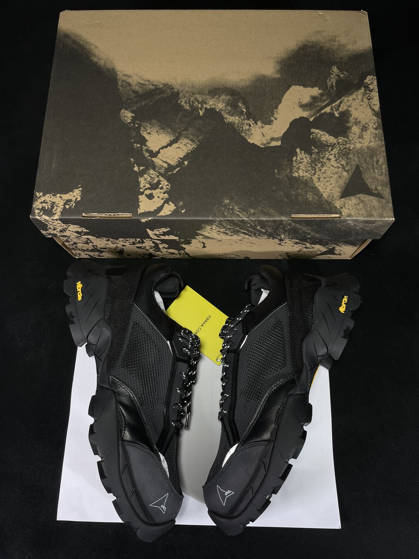  ROA Hiking 低筒 休闲 简约舒适 尼龙 户外登山鞋 男女同款 黑色 KFA10-001