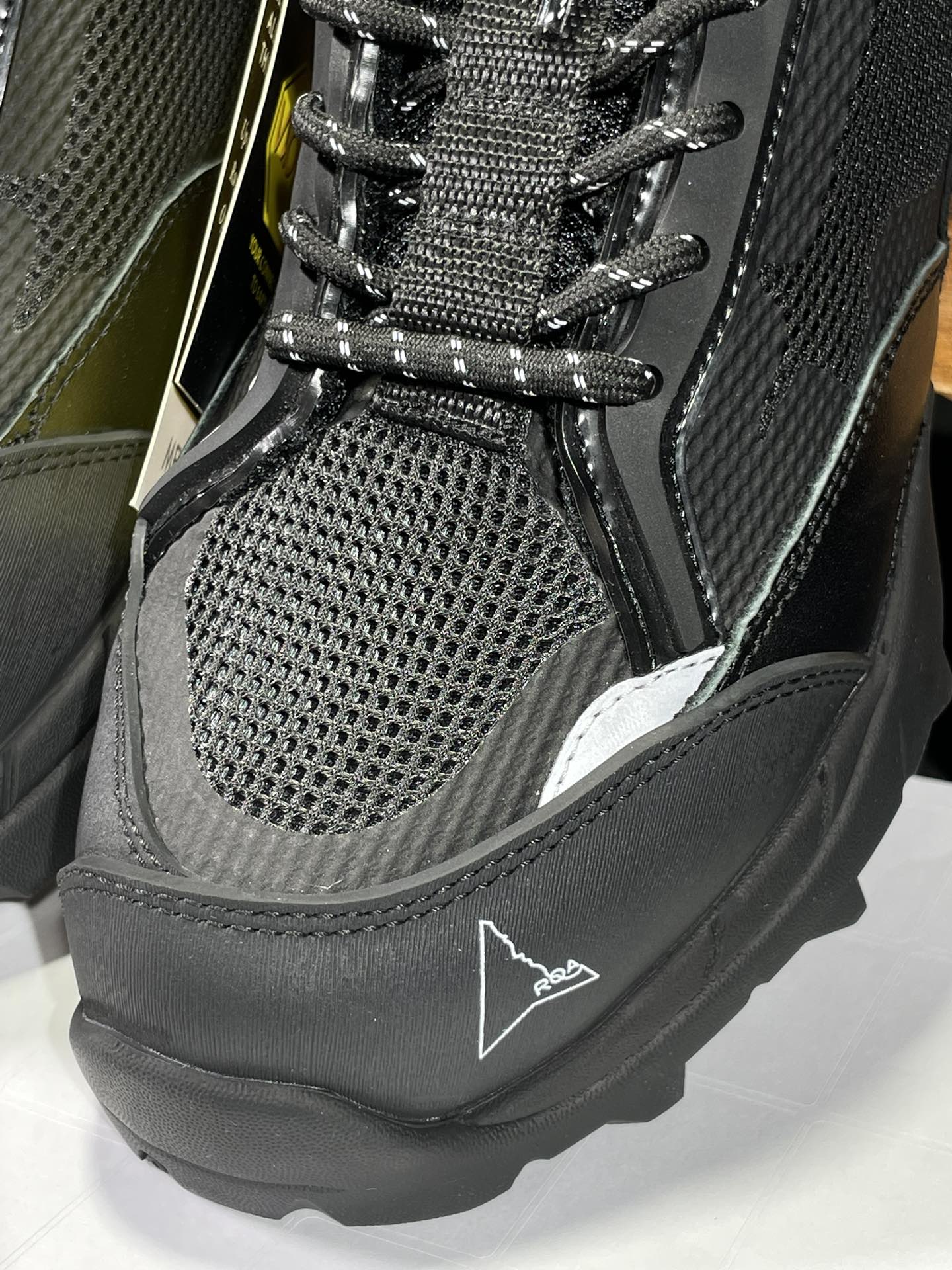  ROA Hiking 低筒 休闲 简约舒适 尼龙 户外登山鞋 男女同款 黑色 KFA10-001