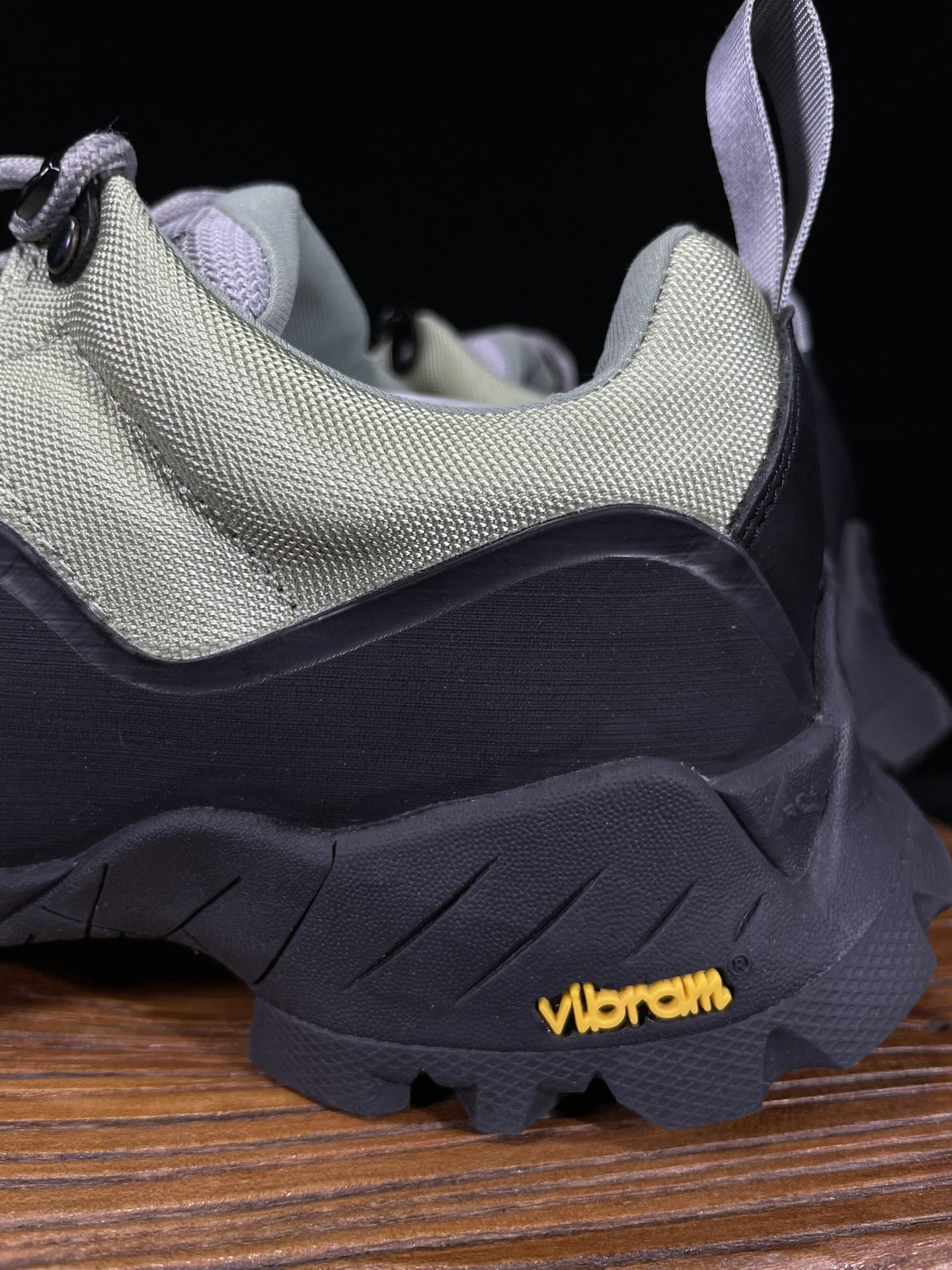  ROA Hiking 低筒 休闲 简约舒适 尼龙 户外登山鞋 男女同款 棕绿色