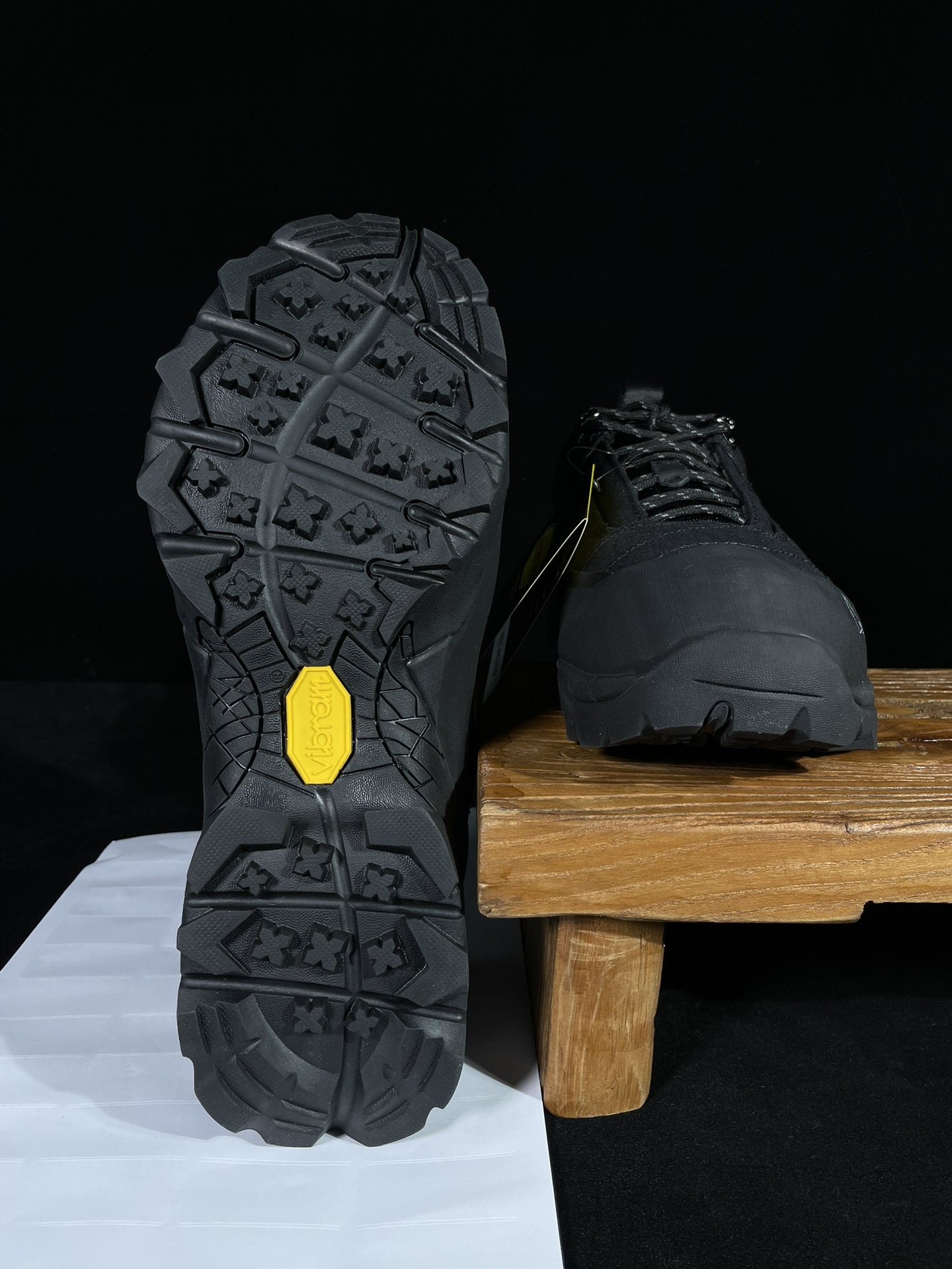  ROA Hiking 低筒 休闲 简约舒适 尼龙 户外登山鞋 男女同款 黑色