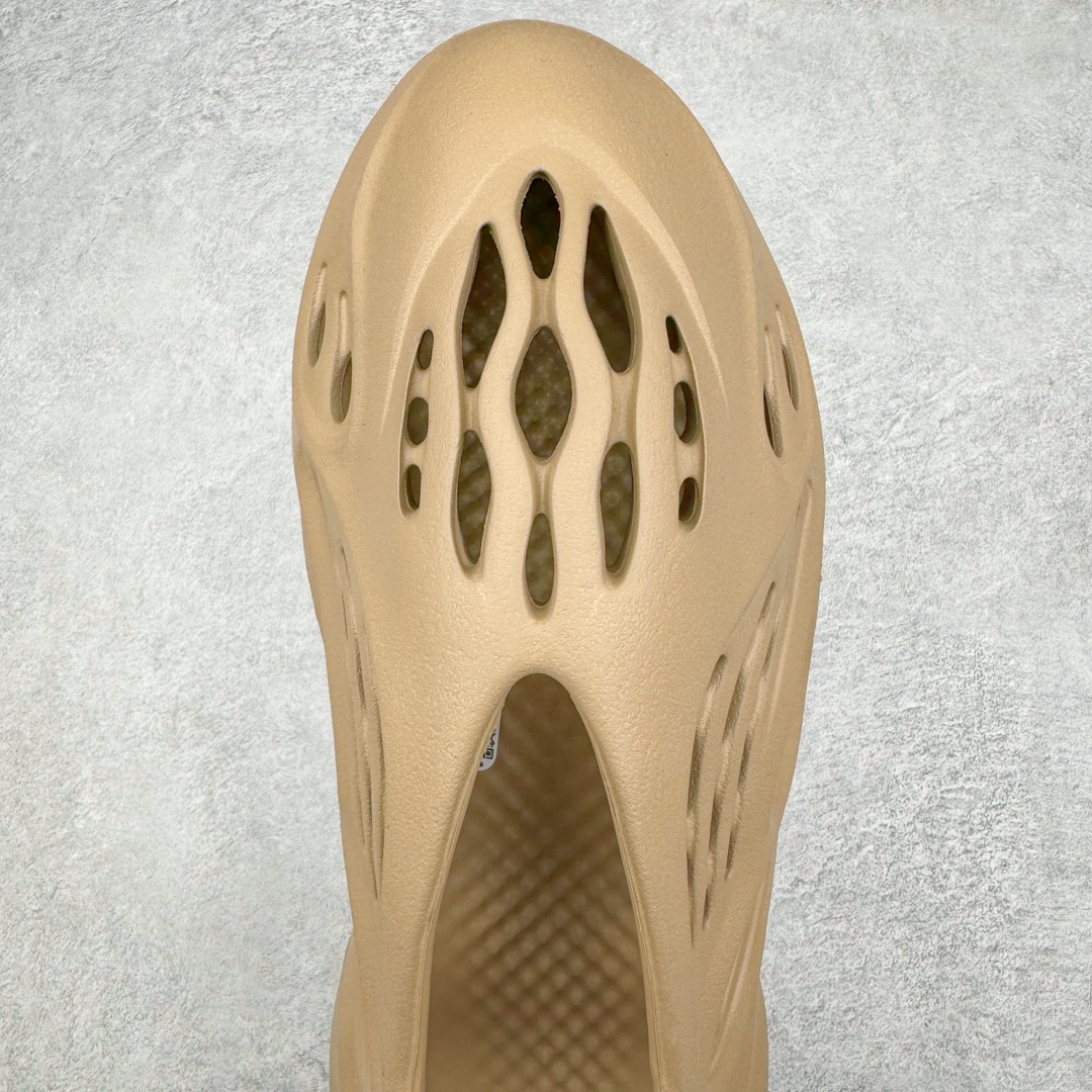  adidas originals Yeezy Foam Runner  运动凉鞋 洞洞鞋 拖鞋 室内室外拖 男鞋 浅棕 GV6842